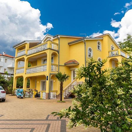 קריקווניצה Apartments Artan מראה חיצוני תמונה