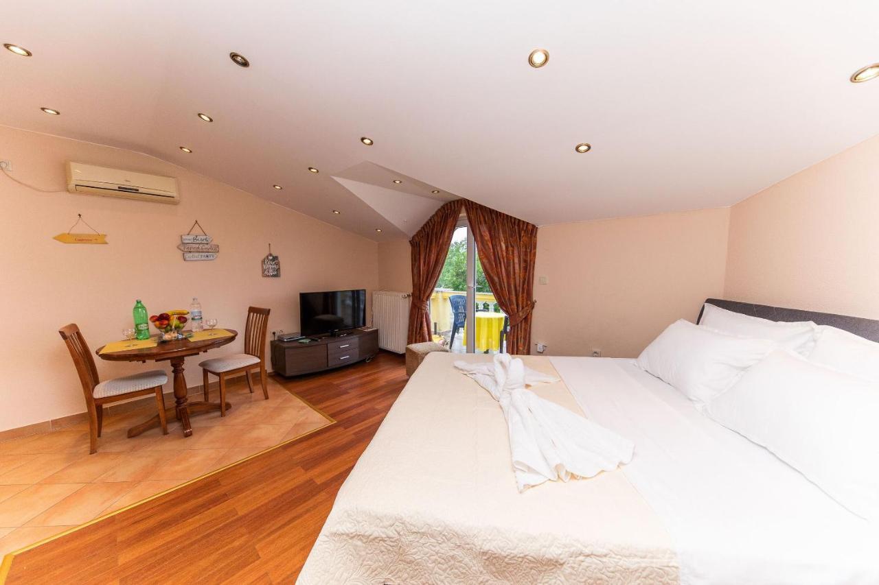 קריקווניצה Apartments Artan מראה חיצוני תמונה