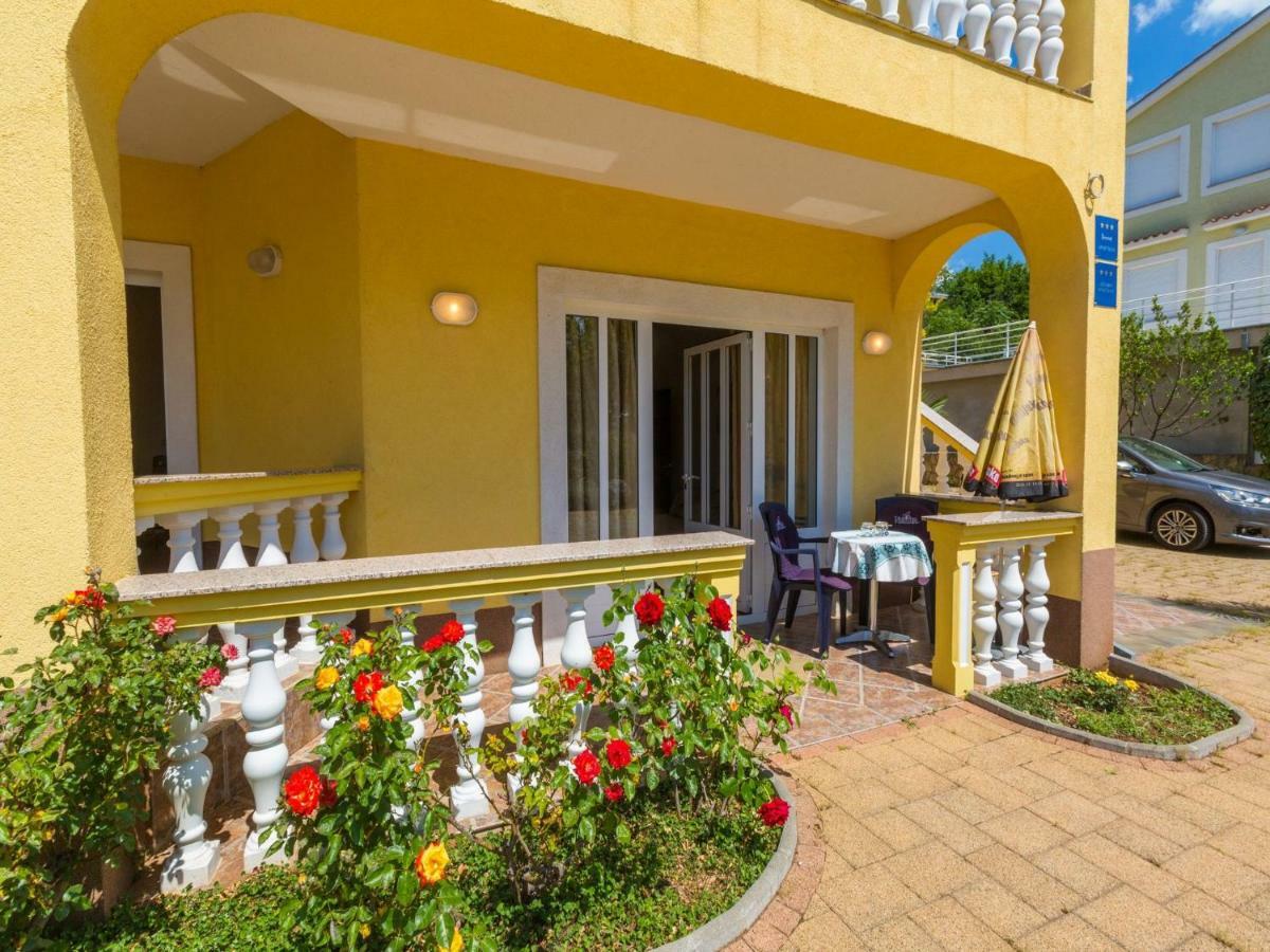 קריקווניצה Apartments Artan מראה חיצוני תמונה