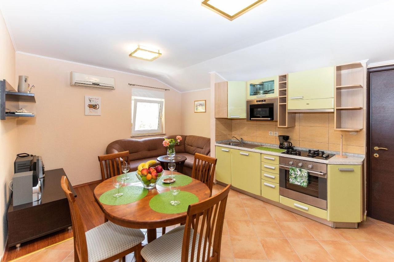 קריקווניצה Apartments Artan מראה חיצוני תמונה